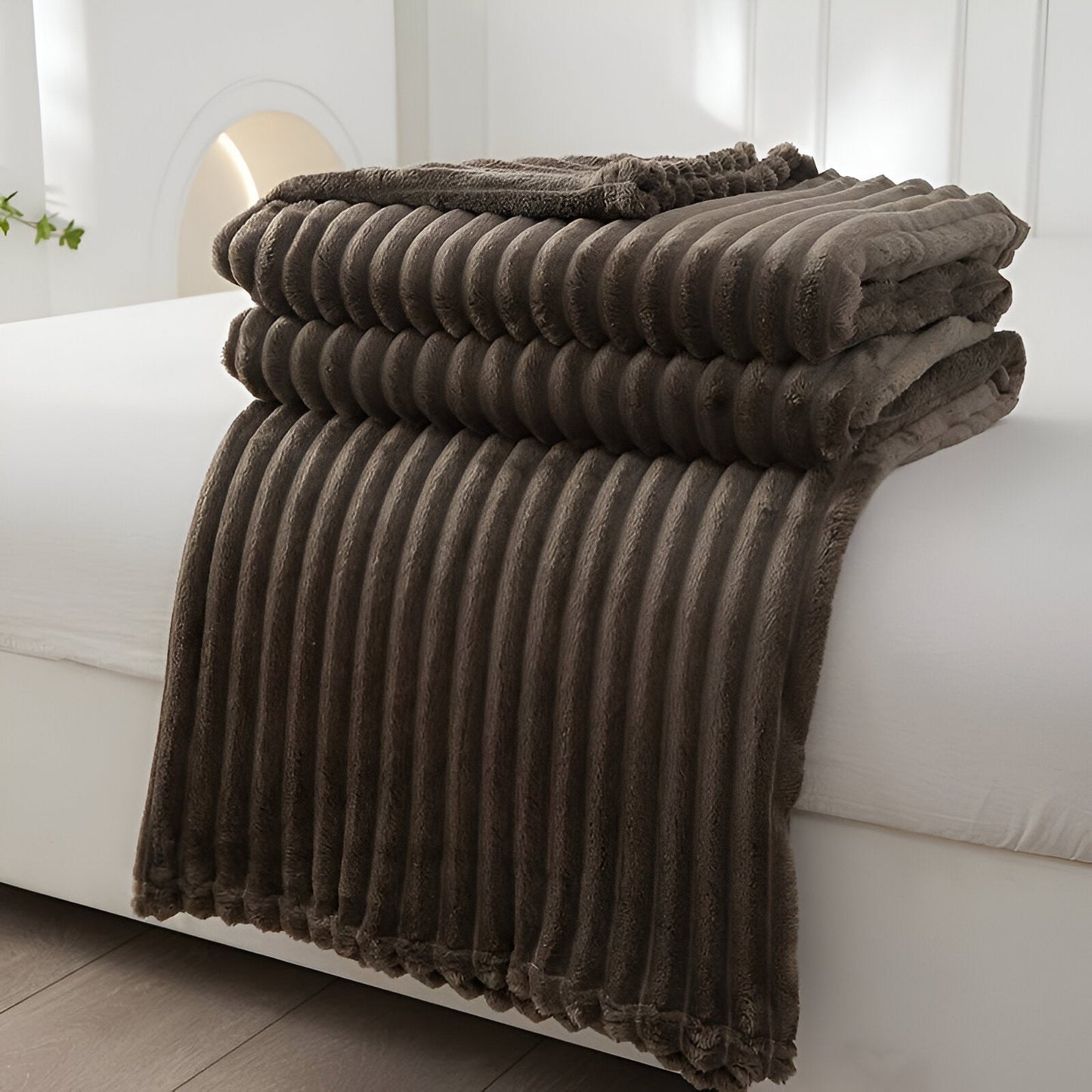 Soft, Warm Fleece Throw Blanket