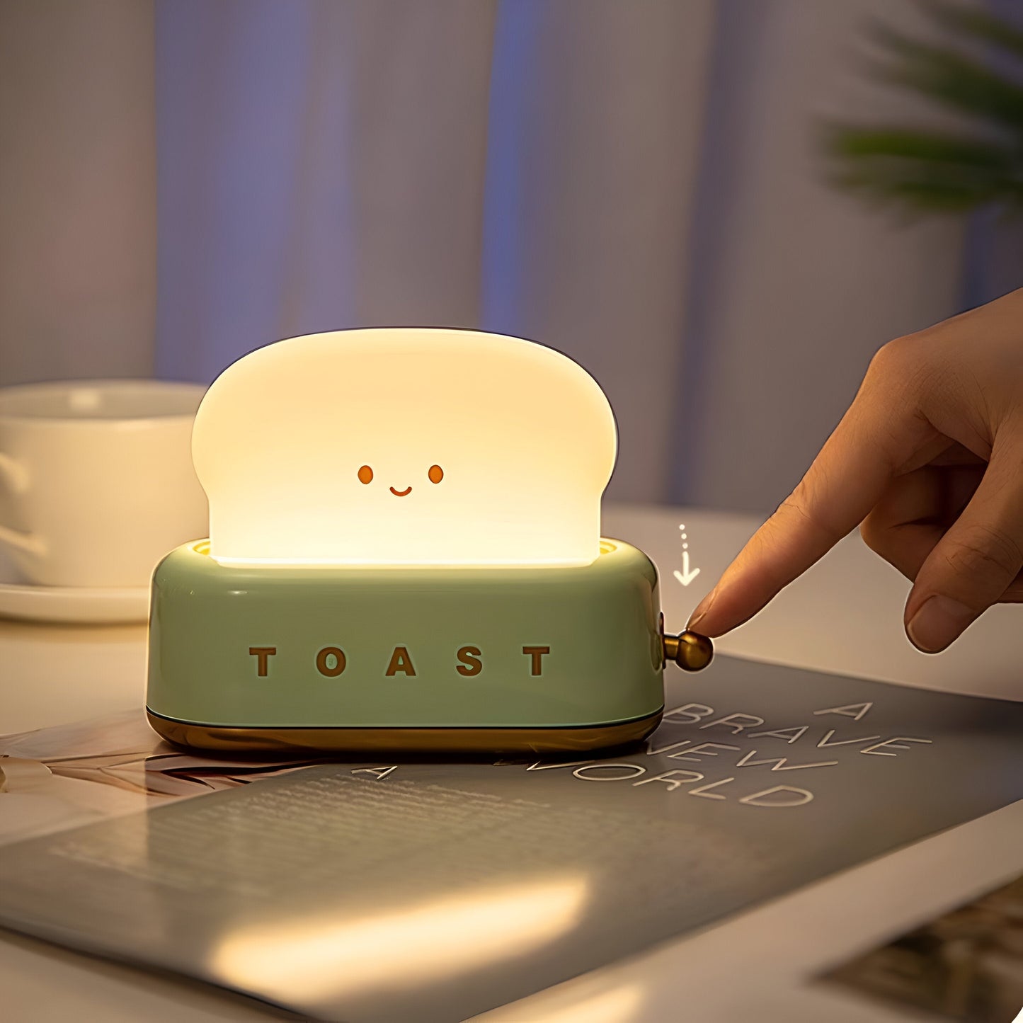 Compact Toaster Table Lamp