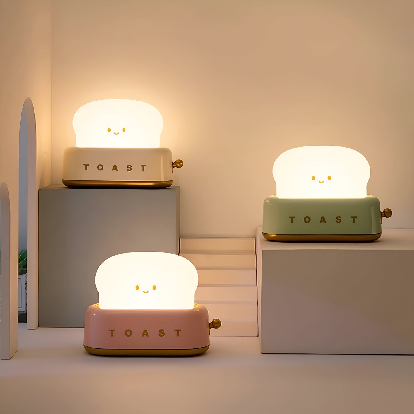 Compact Toaster Table Lamp