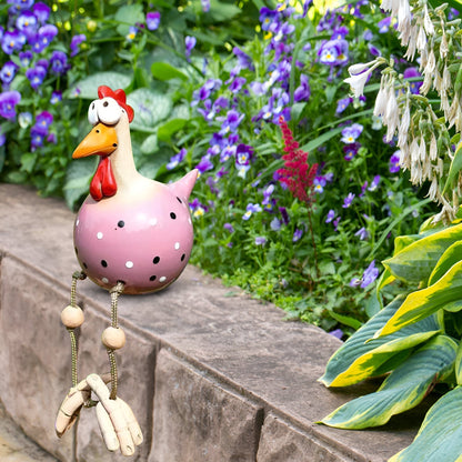 Rugged Outdoor Garden Chicken Figure Decoration