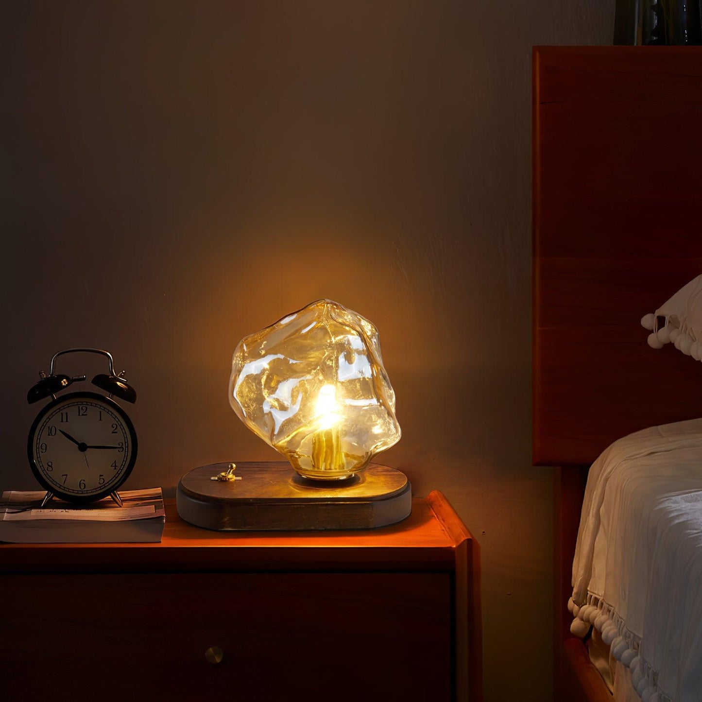 Clear Glass Contemporary Table Light