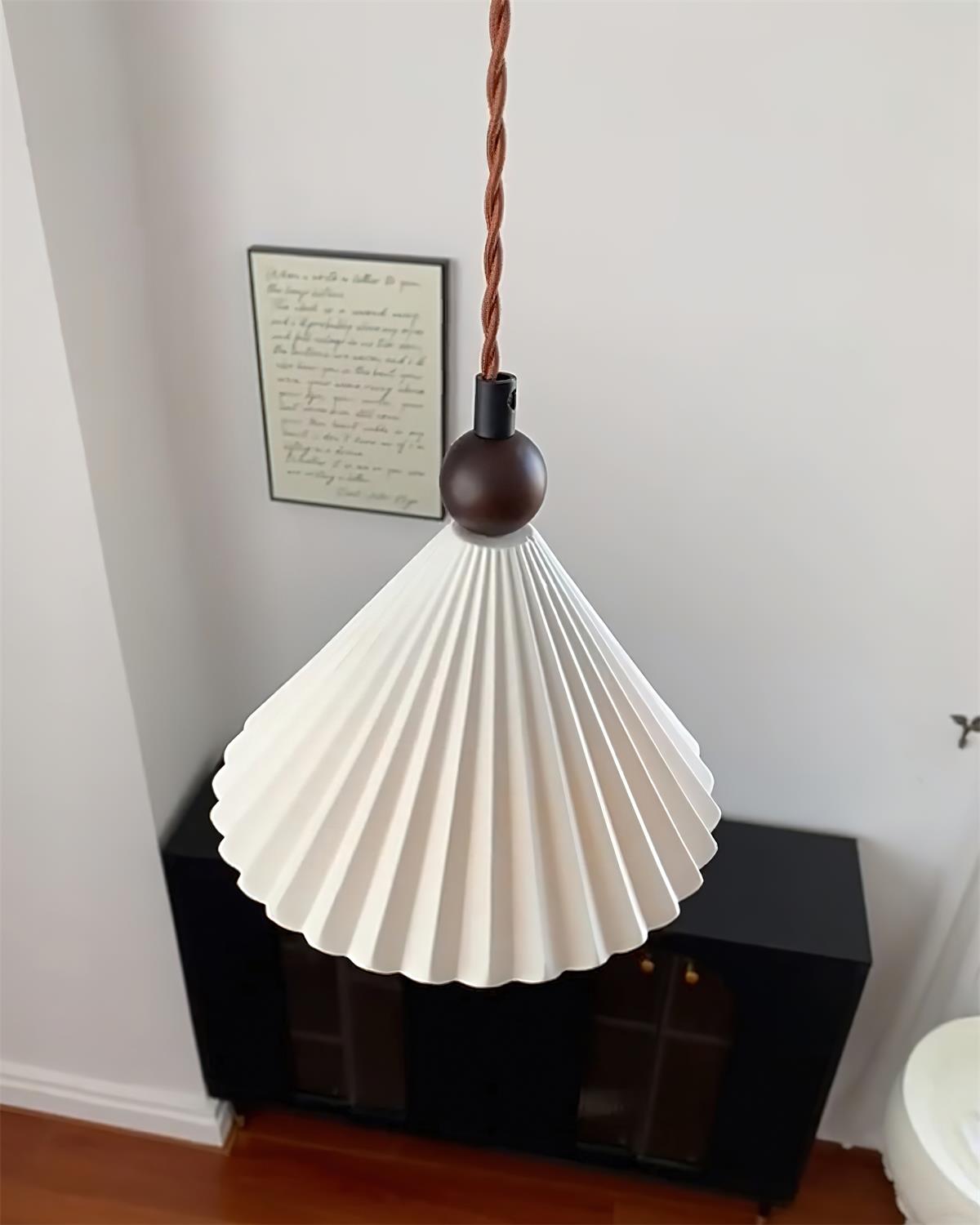 Stylish Blue Glass Pendant Dining Lamp
