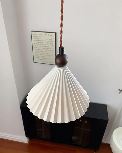 Stylish Blue Glass Pendant Dining Lamp