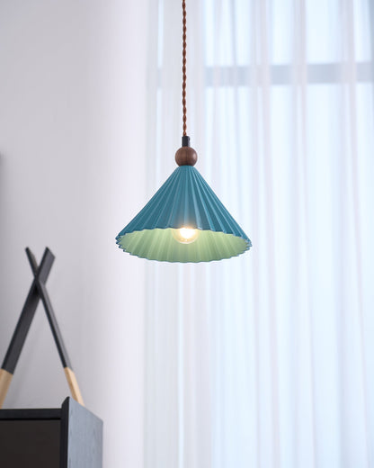 Stylish Blue Glass Pendant Dining Lamp