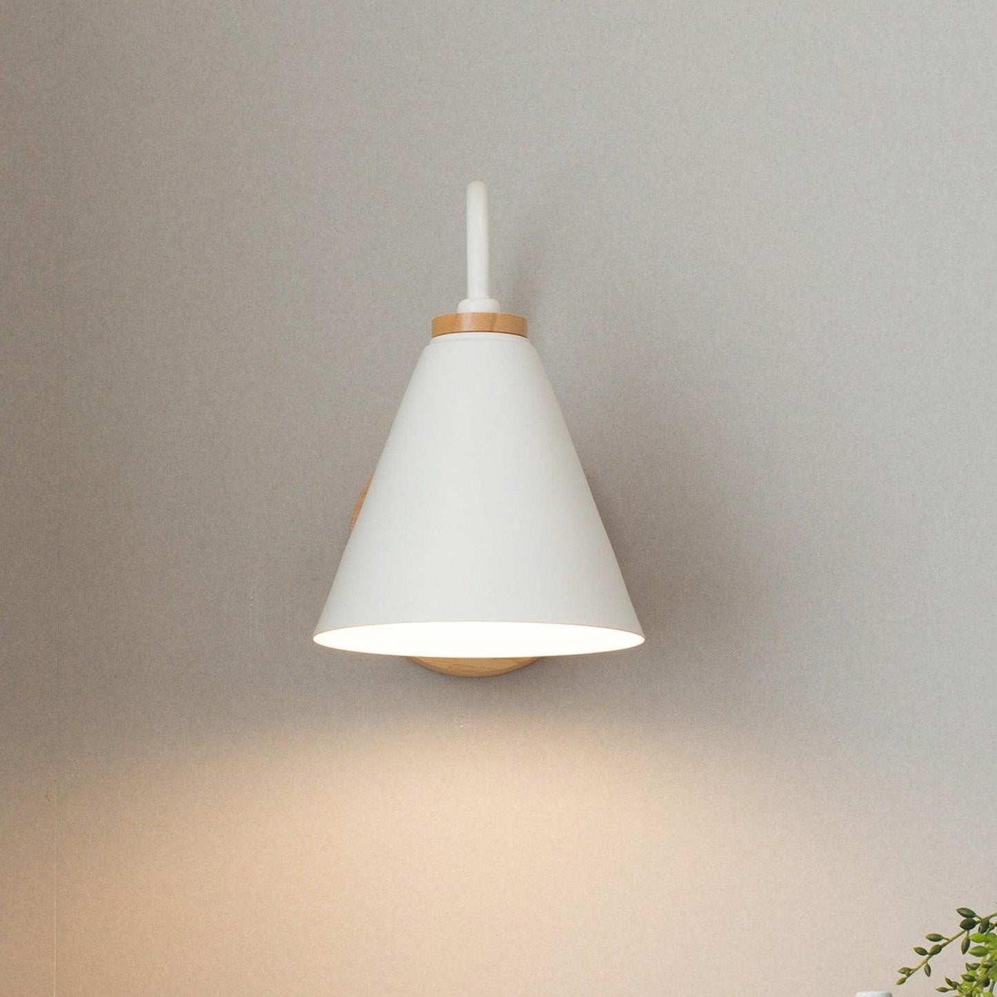 Rustic Scandinavian Wall Light Lamp