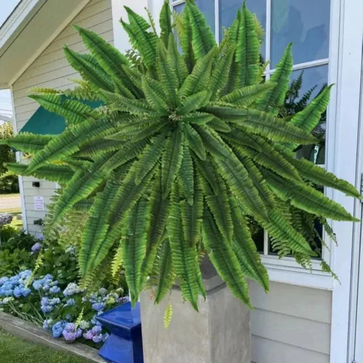 Realistic Green Fern Plant Bundle - Low Maintenance (18 Stems)