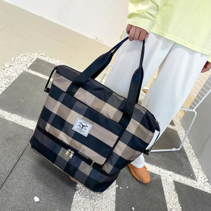 Spacious Wheeled Luggage Bag Cofik