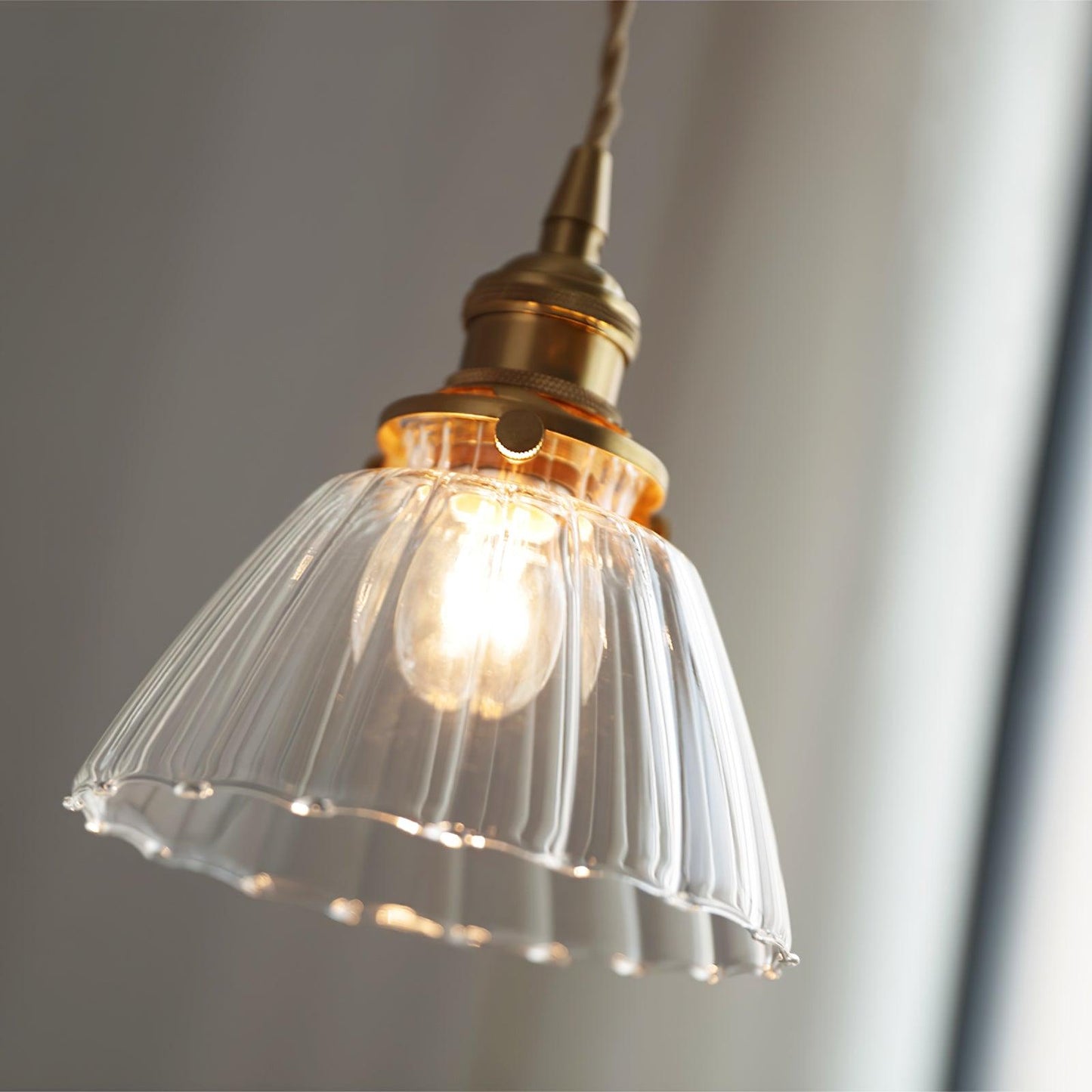Classic Hanging Lamp 5.5'