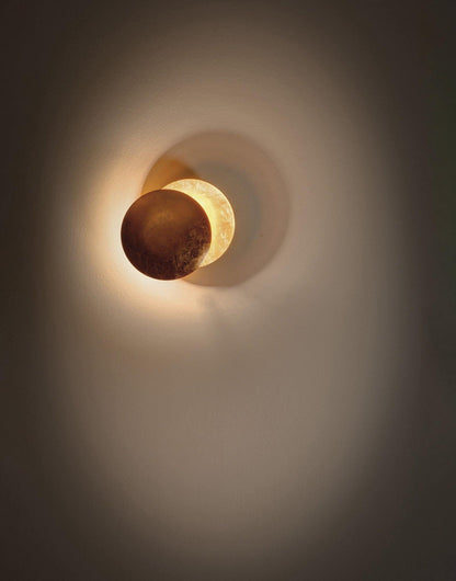 Stylish Mountable Light Fixture