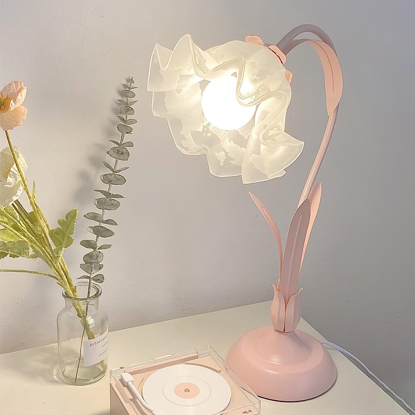 Elegant Floral Desk Light