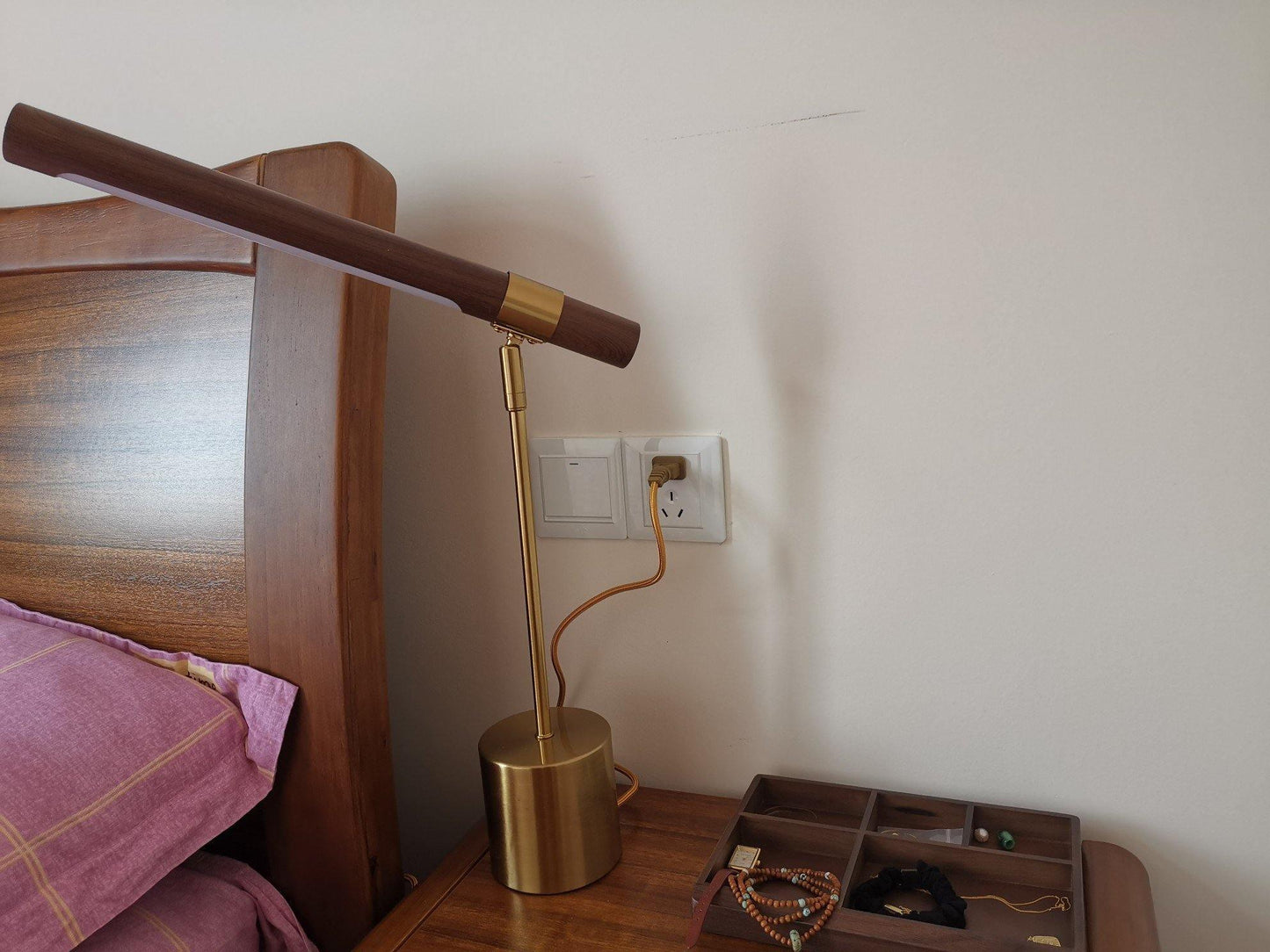 Slim Modern Office Desk Lamp