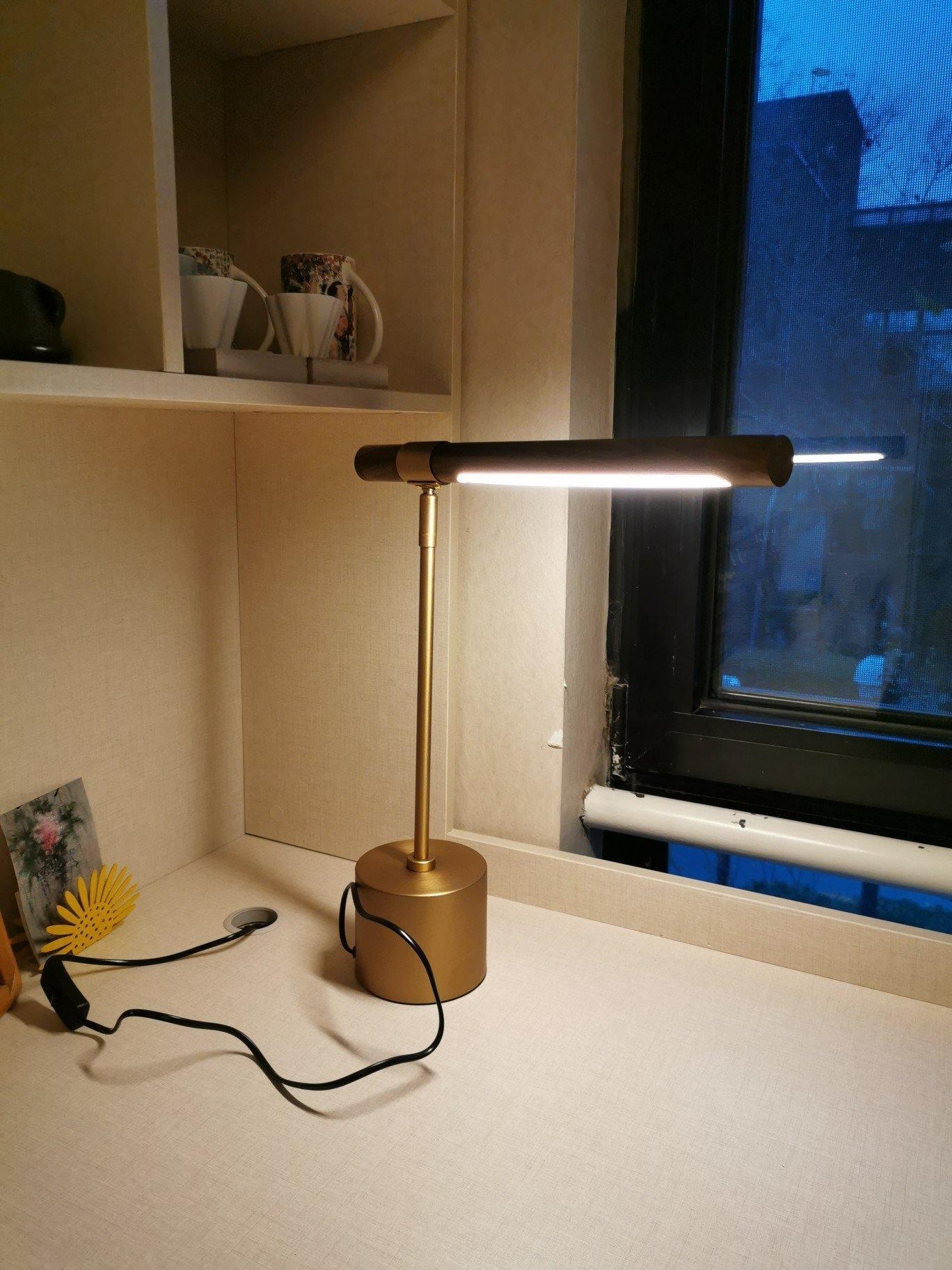 Slim Modern Office Desk Lamp