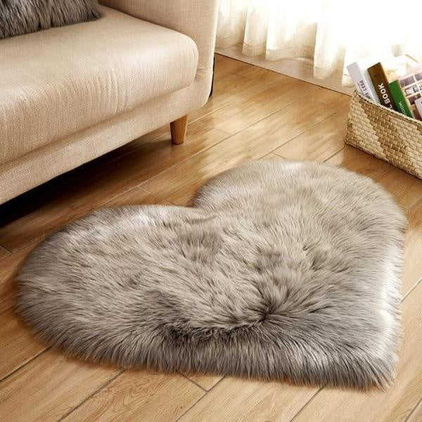 Plush Heart Shaped Synthetic Fur Mat