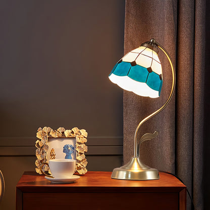Elegant Glass Flower Table Lamp in Gold Finish