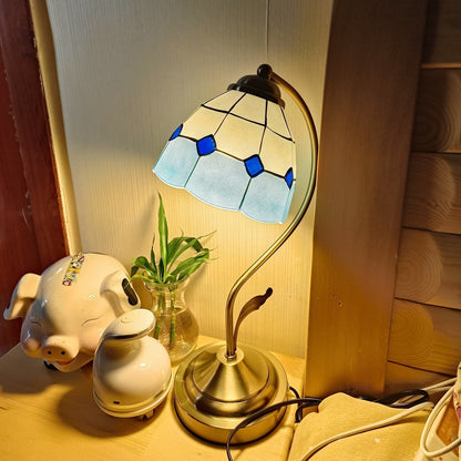 Elegant Glass Flower Table Lamp in Gold Finish