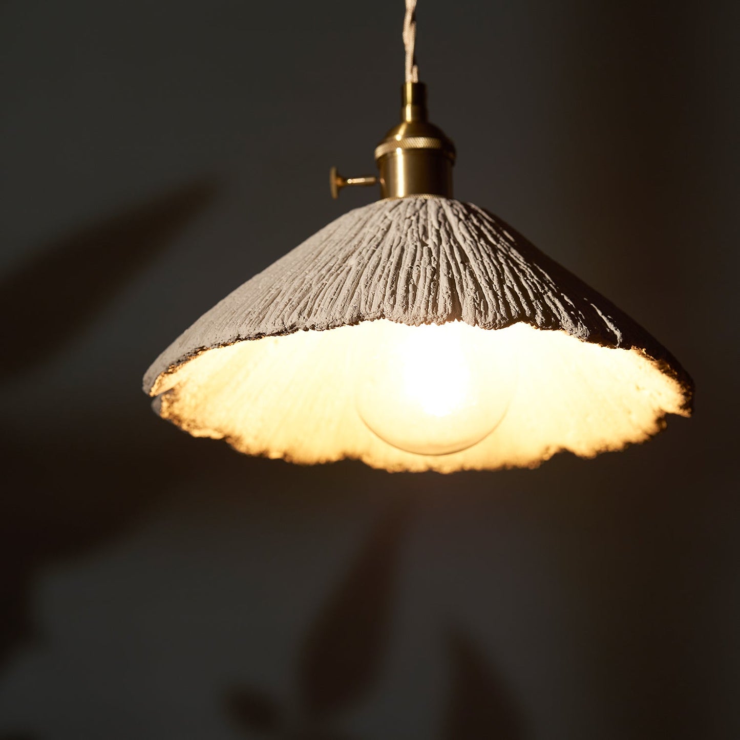 Simple Cement Pendant Lamp for Kitchen Island