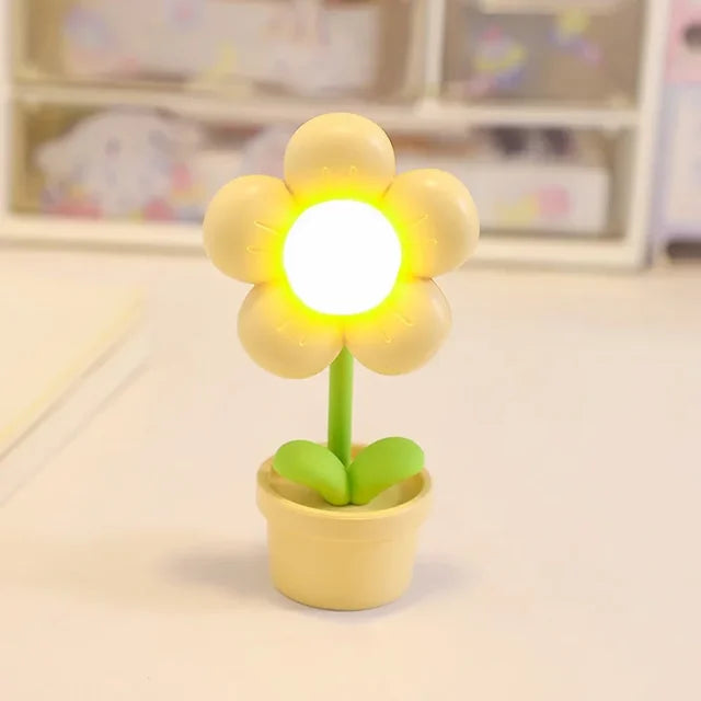 Delicate Floral Desk Lamp for Warm Lighting