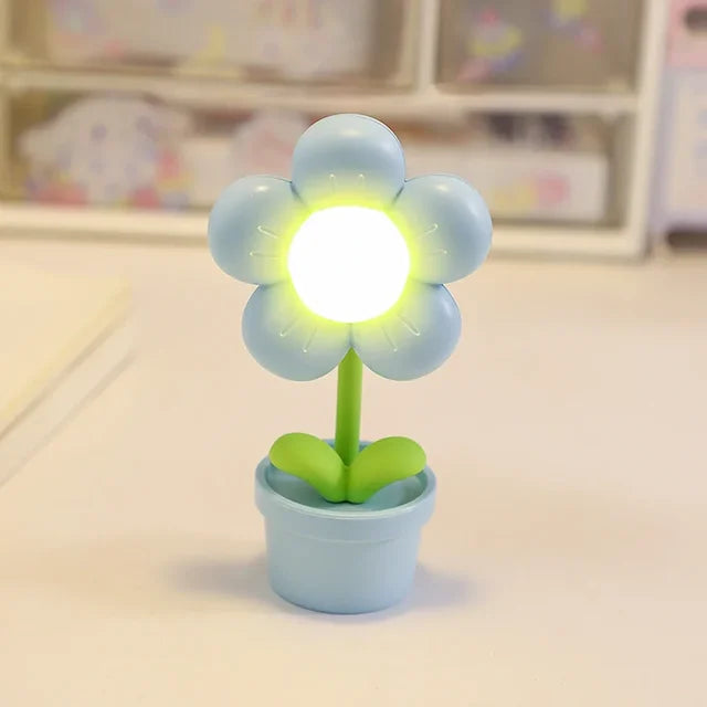 Delicate Floral Desk Lamp for Warm Lighting