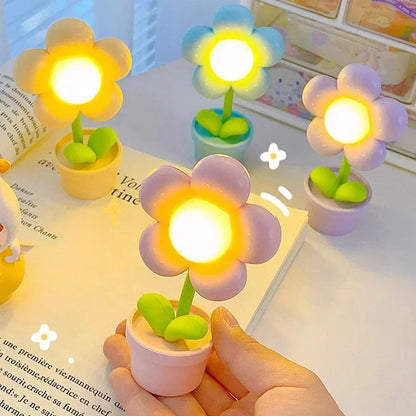 Delicate Floral Desk Lamp for Warm Lighting