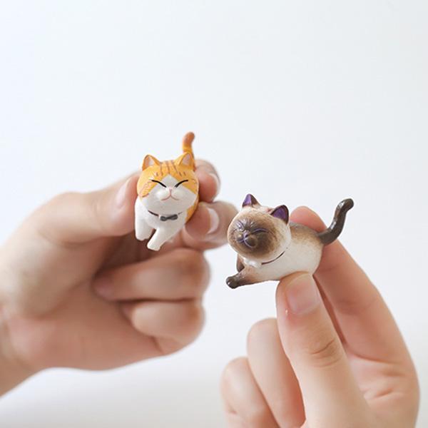 Small Cute Cat Statue Figurines