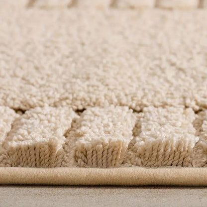 Simple Grey Bathroom Mat – Plush, Anti-Slip & Fast Dry