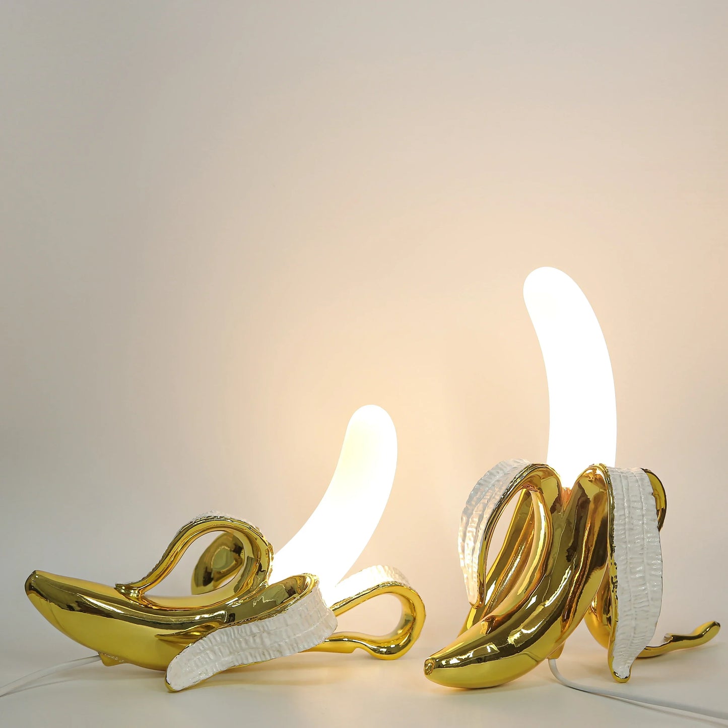 Elegant Desk Banana Light