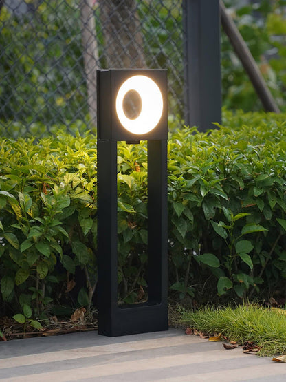 Tall Yard Solar Powered Outdoor Lamp