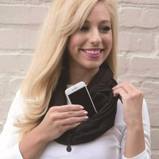 Practical Pocket Scarf Wrap with Storage