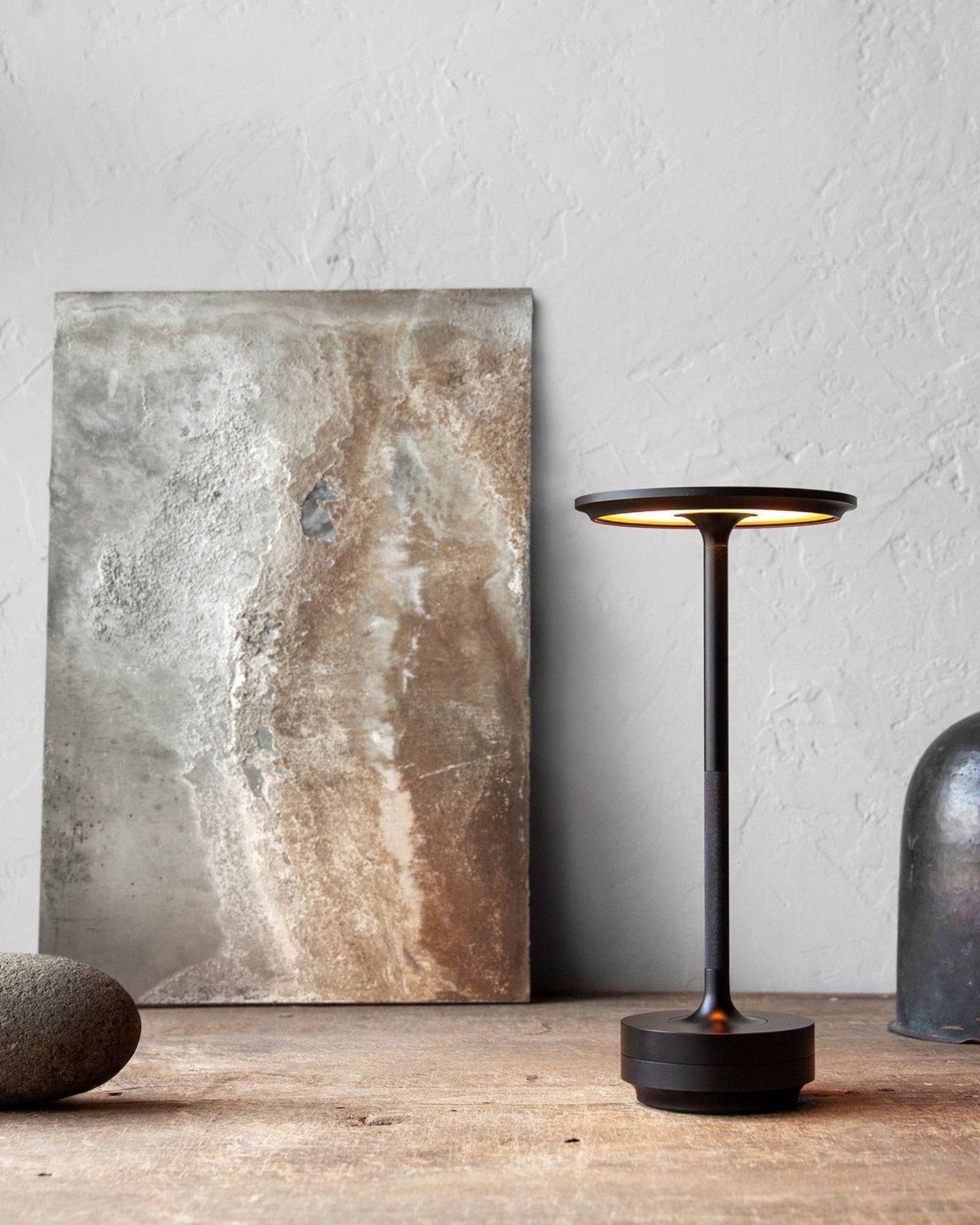 Sleek Wireless Desk Lamp for Home Lighting