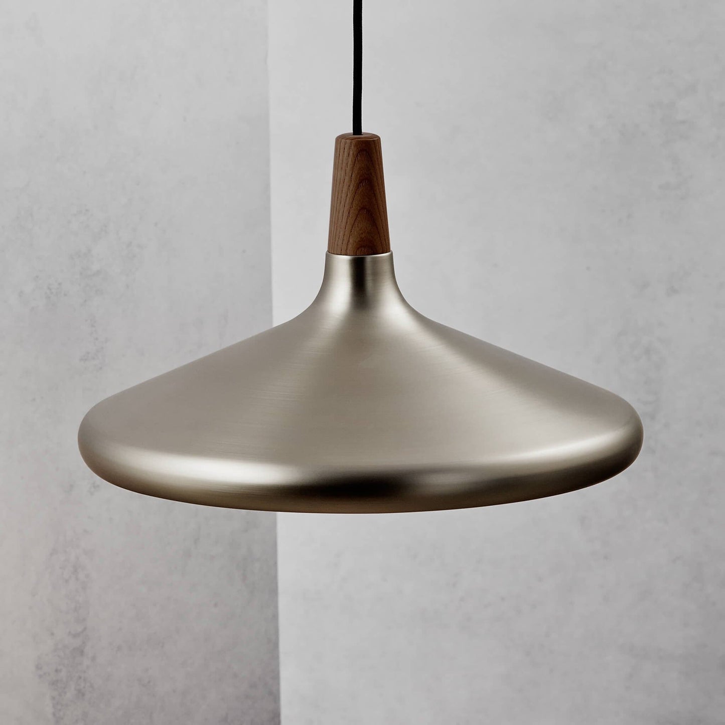 Stylish Metal Wooden Pendant Lamp
