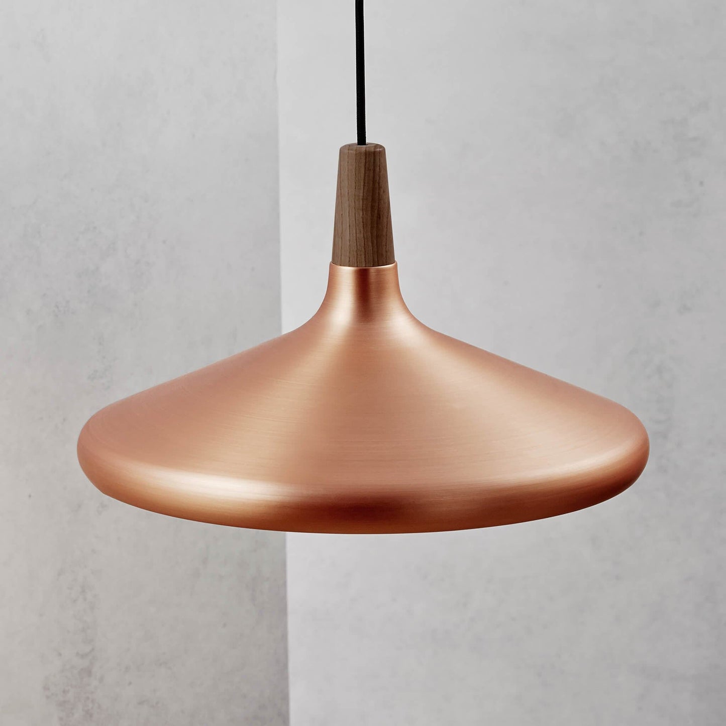 Stylish Metal Wooden Pendant Lamp