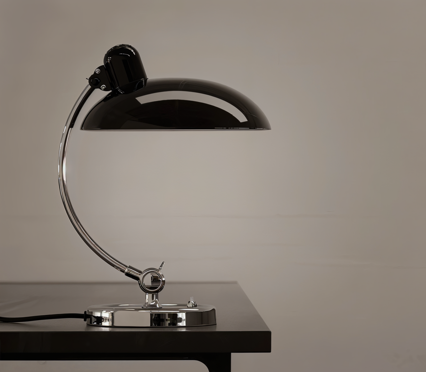 Retro Style Adjustable Metal Desk Lamp