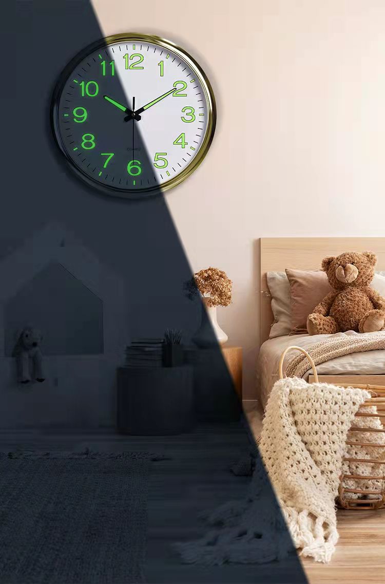 Quiet Student Wall Clock 30cm