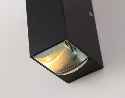 Stylish Waterproof Outdoor LED Wall Lamp
