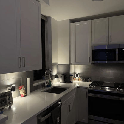 Automatic LED Nightlight with Motion Sensor