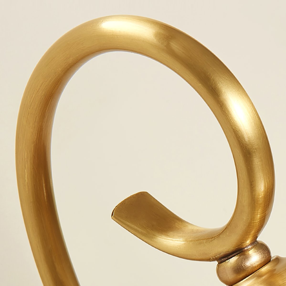 Elegant Design Wall Light