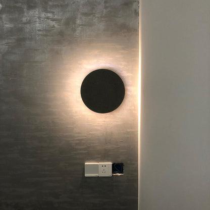 Simple White Wall Mount Lamp