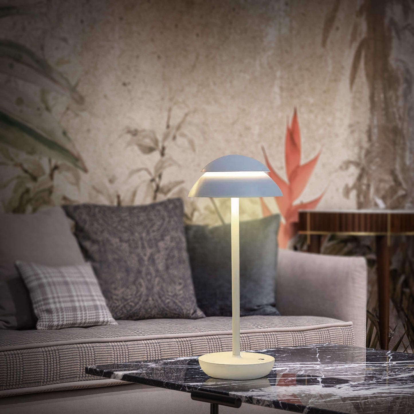 Bright Wireless Charging Table Light