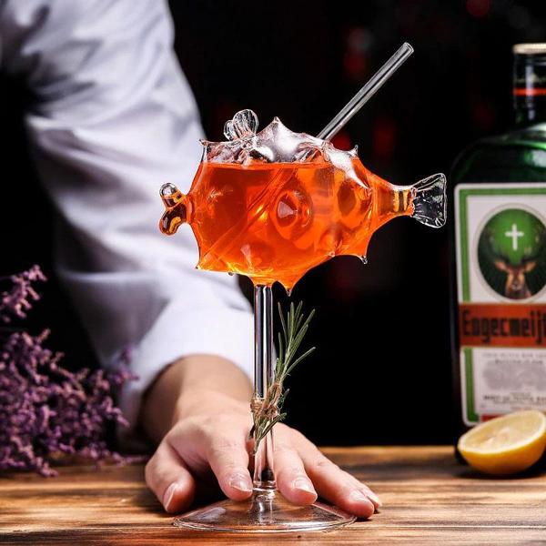 Fun Fish Shaped Bar Glass With Straw
