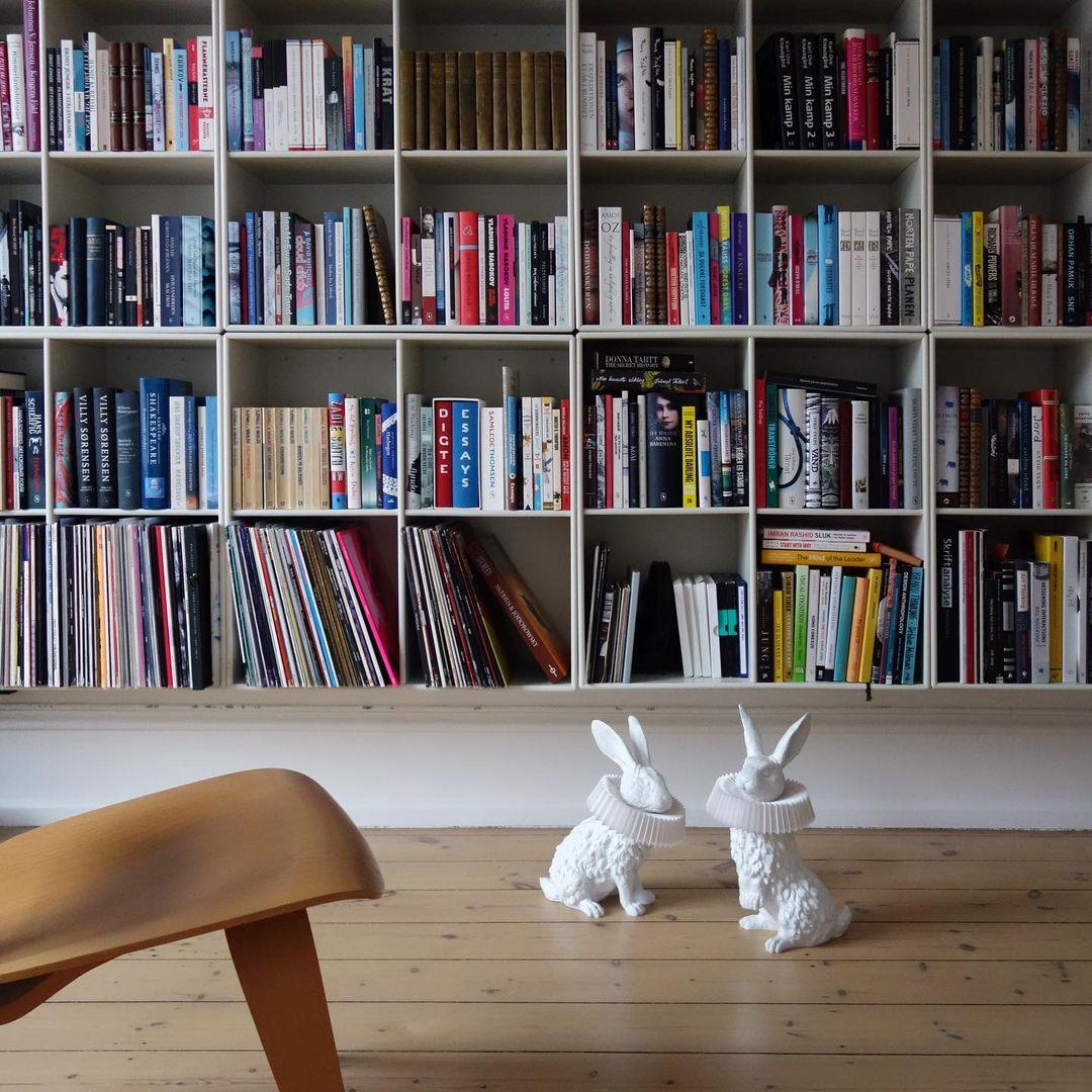 Rabbit X Small Desk Table Lamp