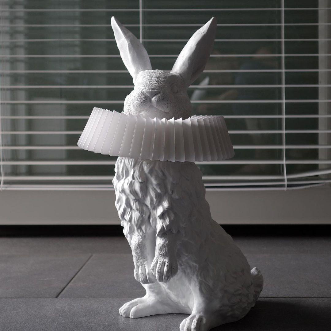 Rabbit X Small Desk Table Lamp