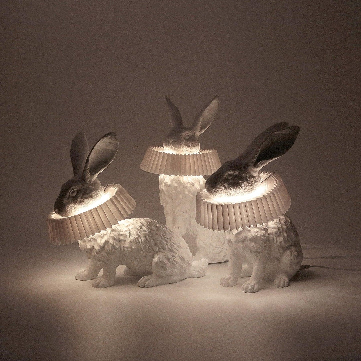 Rabbit X Small Desk Table Lamp