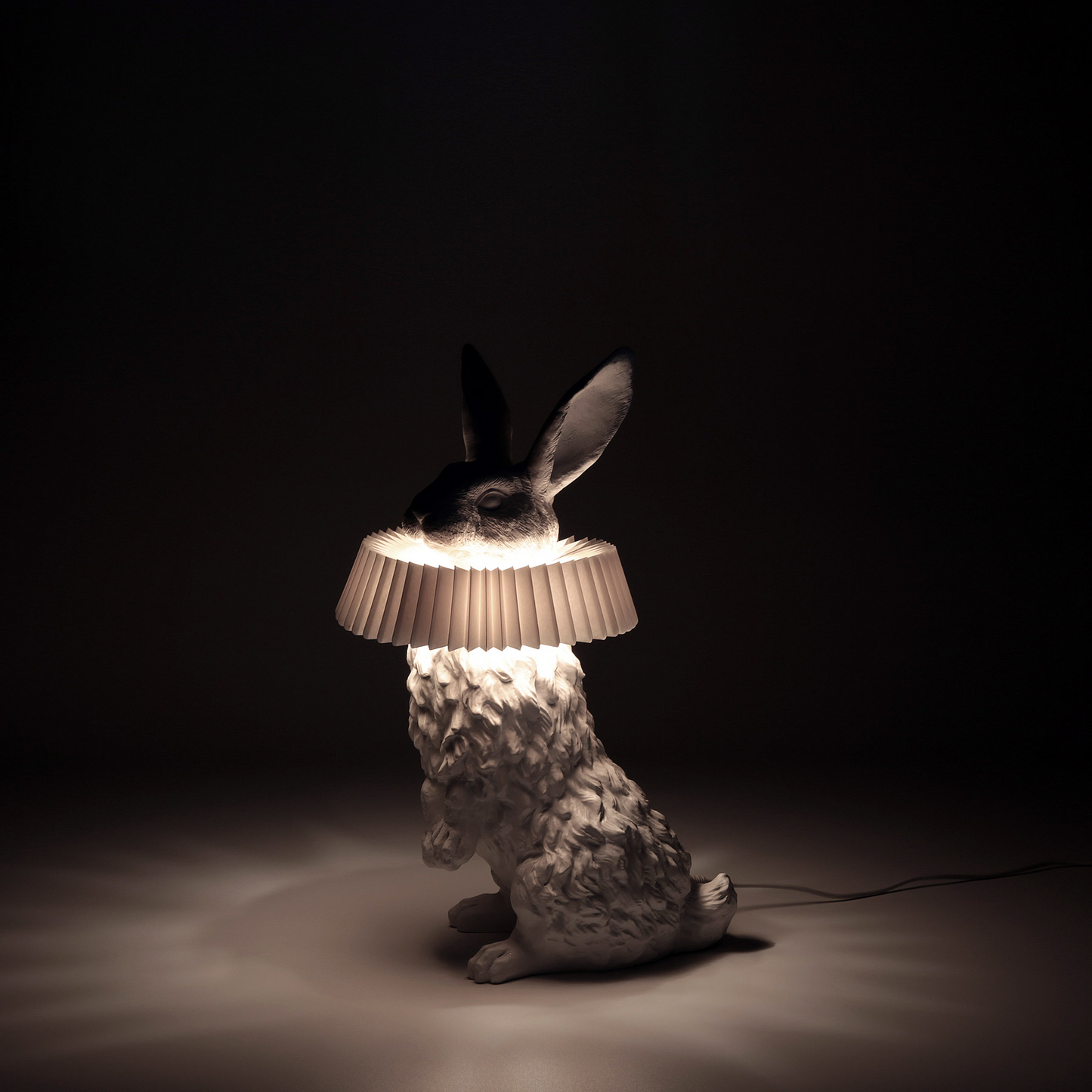 Rabbit X Small Desk Table Lamp