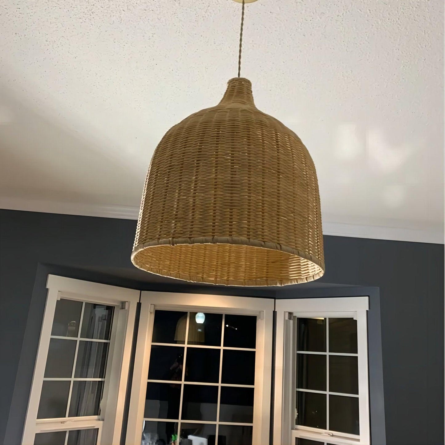 Natural Woven Pendant Lamp
