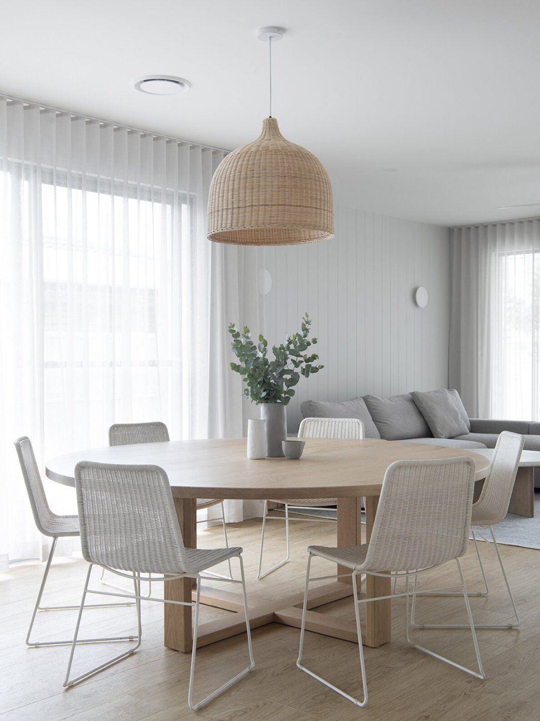 Natural Woven Pendant Lamp