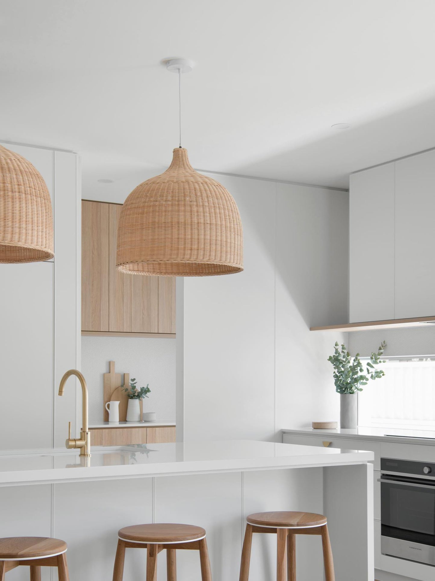 Natural Woven Pendant Lamp
