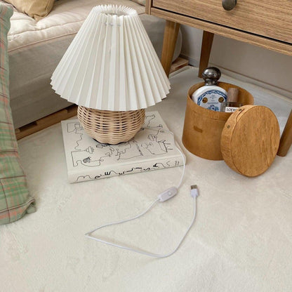 Natural Woven Shade Table Lamp