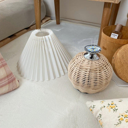 Natural Woven Shade Table Lamp