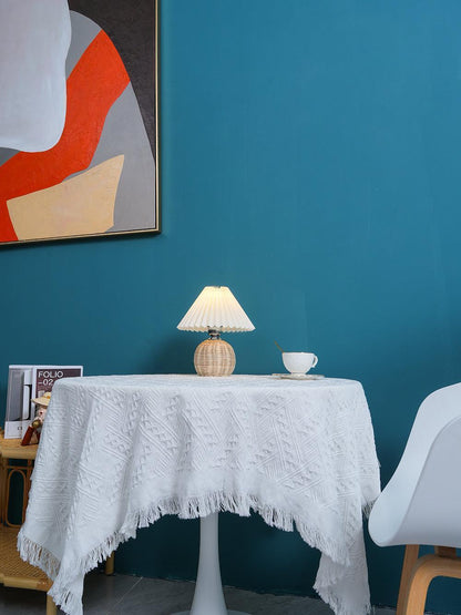 Natural Woven Shade Table Lamp