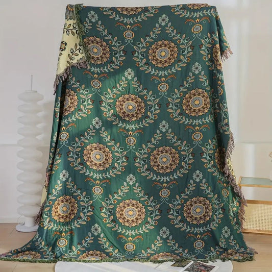 Soft Plush Throw Blanket, Classic Floral Pattern - Cofik